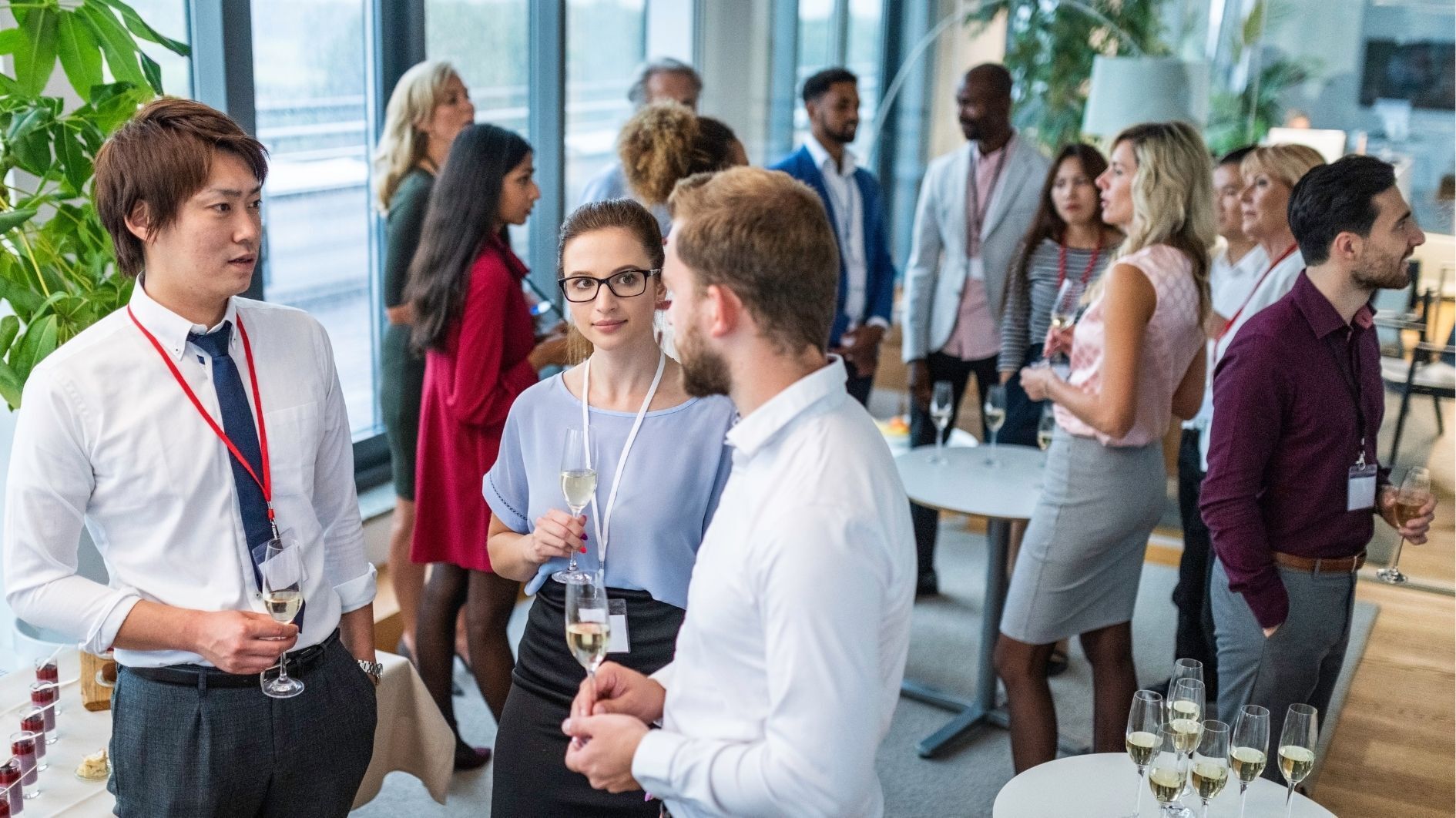 Networking at investor conference managed by TWST Events